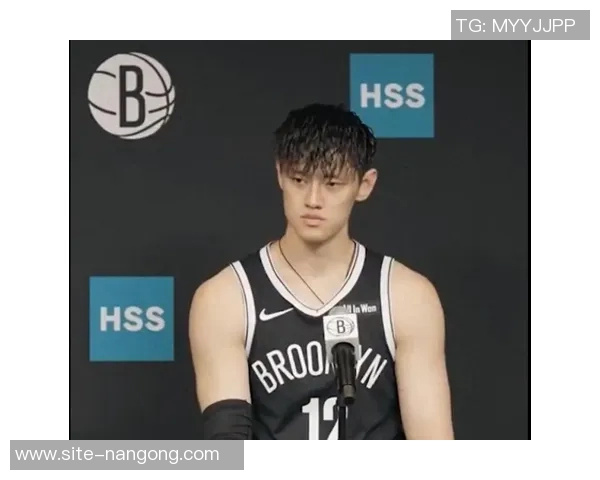 篮网17人轮换大胜40分曾凡博首秀机会依然渺茫