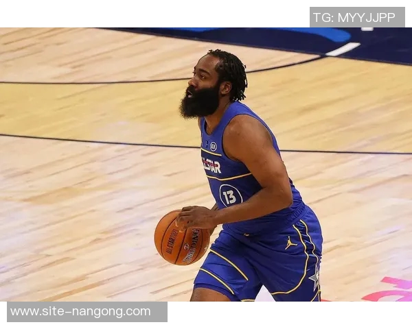 博纳分享与恩比德搭档的思考与期待展现互补效果的愿景