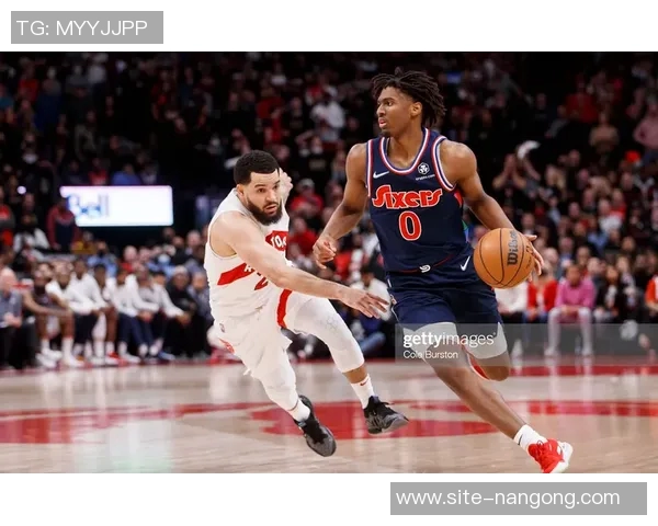 火力全开马克西首节狂砍17分2助助力球队取得领先 火力全开马克西首节狂砍17分2助助力球队取得领先