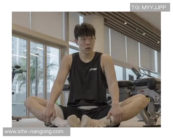 杨瀚森工作室：在艰难中前行保持平和心态不断追求自我提升