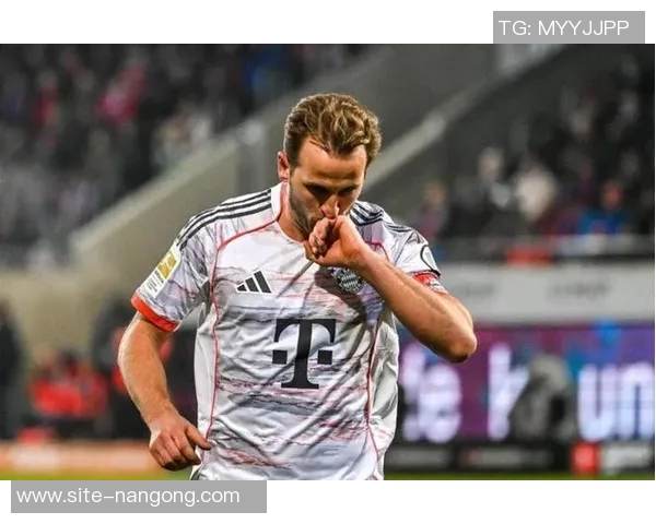 法尔克透露拜仁将德卡特视为磁卡接班人卡尔续约未经过谈判